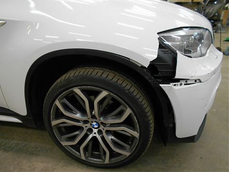 Переднее правое крыло BMW X6 до замены